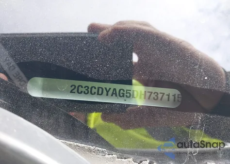 2013 Dodge Challenger Sxt z USA, uszkodzony, nr VIN 2C3CDYAG5DH737115